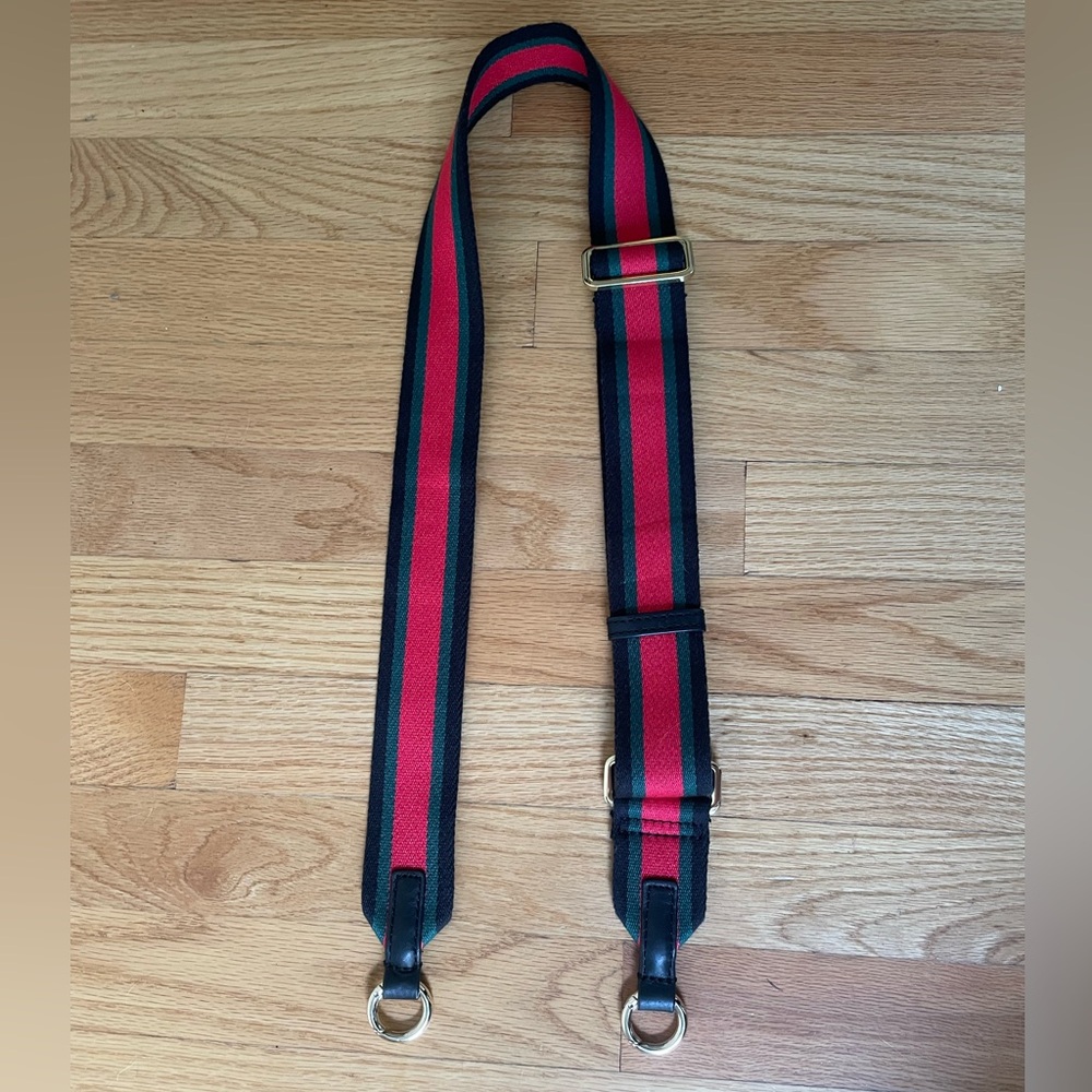 Mark and Graham, crossbody strap, Black-Forest Green-Red